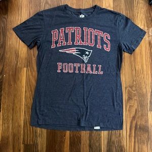 offical NFL patriots football tee shirt